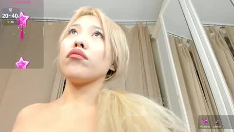 zirael_swan online show from January 19, 2:26 am