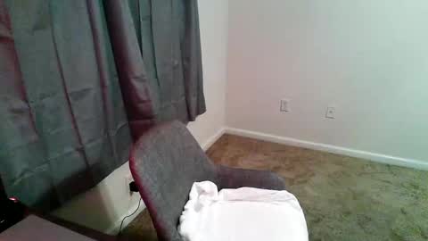 Snapshot of zirobyte chatting on November 8, 12:44 am zirobyte online show from November 8, 12:44 am