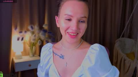 Zlata  Mon Tue Thu Fri Sun Sa GMT 3 0000pm - 0600pm  online show from September 20, 3:46 pm
