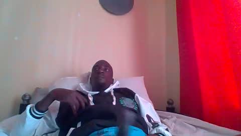 Snapshot of zlatann2012 chatting on October 11, 7:07 am Zlatann2012 online show from October 11, 7:07 am