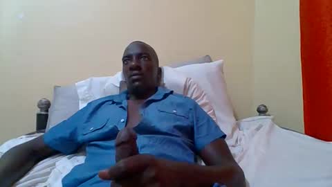 Snapshot of zlatann2012 chatting on October 11, 8:29 pm Zlatann2012 online show from October 11, 8:29 pm