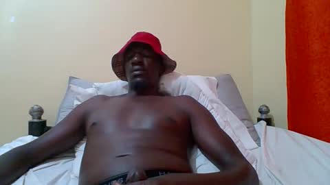 Snapshot of zlatann2012 chatting on October 13, 12:32 am Zlatann2012 online show from October 13, 12:32 am