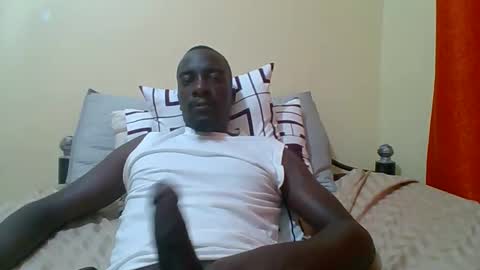 Snapshot of zlatann2012 chatting on October 21, 8:31 pm Zlatann2012 online show from October 21, 8:31 pm