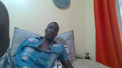 Snapshot of zlatann2012 chatting on October 25, 11:51 am Zlatann2012 online show from October 25, 11:51 am