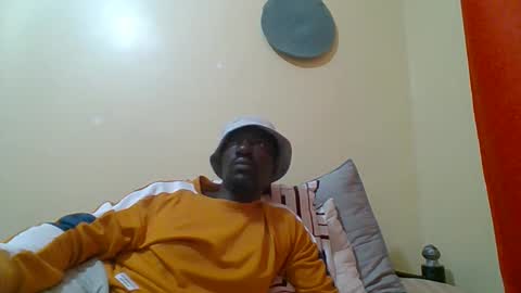 Snapshot of zlatann2012 chatting on November 2, 3:58 pm Zlatann2012 online show from November 2, 3:58 pm