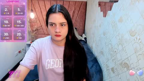 ZOE TAYLOR online show from April 10, 11:48 am