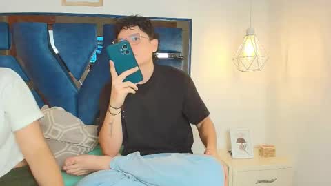 Zoe and dylan  online show from February 25, 12:37 pm