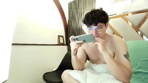 Zoe and dylan  online show from July 13, 1:14 pm