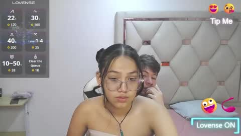 Snapshot of zoe_and_jackk_ chatting on May 10, 8:14 pm ZOE AND JACK online show from May 10, 8:14 pm