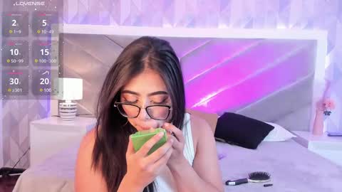 zoe_banks_ online show from January 31, 6:57 am