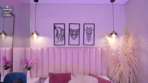 zoe_banks_ online show from September 18, 12:40 pm
