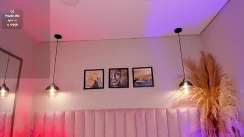 zoe_banks_ online show from October 7, 12:35 pm