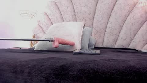 zoe_blosson online show from May 7, 11:21 pm