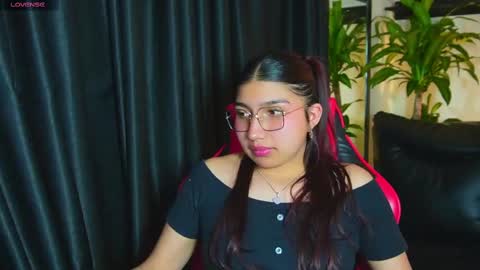 zoe  online show from September 26, 4:27 am