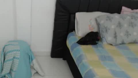 Zoe online show from November 27, 7:05 pm