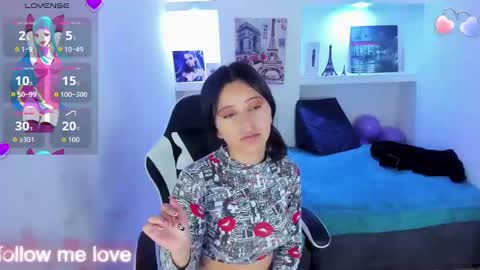 Snapshot of zoe_connor19 chatting on October 9, 8:51 pm Z O E online show from October 9, 8:51 pm