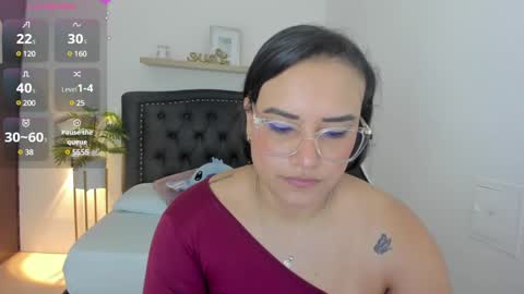 Zoe  online show from February 14, 12:25 pm