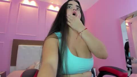 ZOE  online show from October 21, 7:25 pm