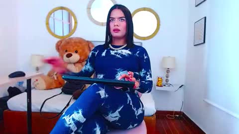 zoe_hecate online show from November 23, 2:44 am