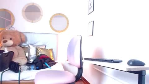 zoe_hecate online show from December 4, 3:49 am