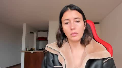ZOE online show from February 17, 10:14 pm