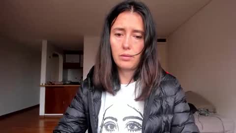 ZOE online show from October 17, 8:33 pm