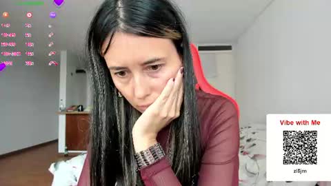 Snapshot of zoe_jeane_beker chatting on June 26, 8:13 pm ZOE online show from June 26, 8:13 pm