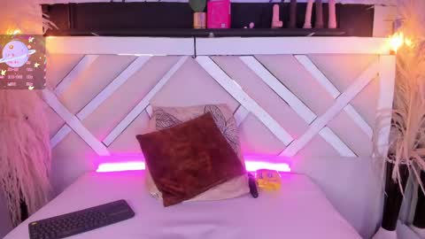 Snapshot of zoe_johnsonn1 chatting on May 24, 9:31 pm Zoey online show from May 24, 9:31 pm