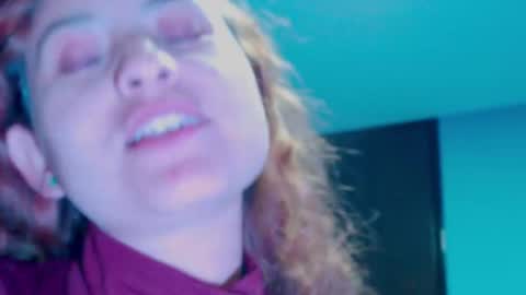 Zoe online show from February 12, 2:35 am