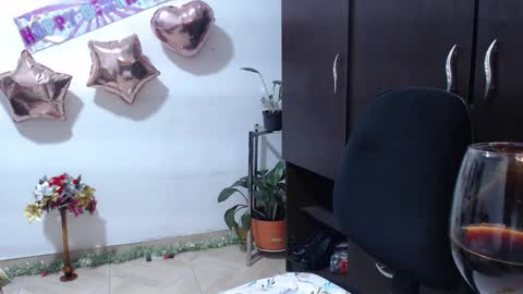 ZOE online show from December 23, 4:54 am