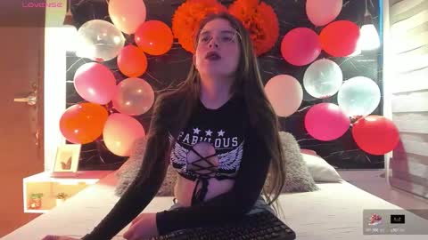 Zoe online show from February 16, 11:50 am