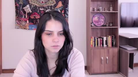 Zoe  online show from February 25, 9:46 pm