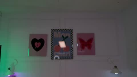 Zoe Lynch online show from February 20, 11:32 am