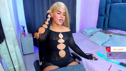 Snapshot of zoe_rosee4 chatting on July 1, 3:41 am zoe_rosee4 online show from July 1, 3:41 am