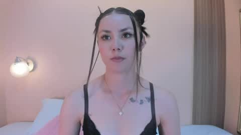 Zoe online show from May 26, 3:46 am