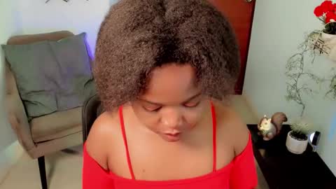 Snapshot of zoe_salddana chatting on February 26, 3:11 pm zoe_salddana online show from February 26, 3:11 pm