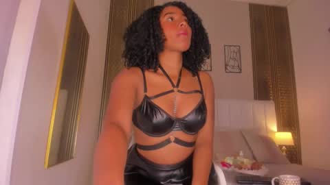 Hi guys i am Zoe  online show from March 19, 11:36 am