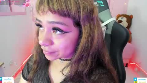 zoe_sullivan_ online show from November 9, 9:40 am