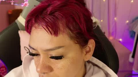 zoe_sullivan_ online show from March 30, 9:43 am