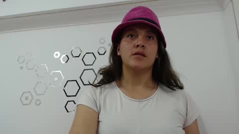 Snapshot of zoe_velvet chatting on October 16, 10:22 pm Carolina online show from October 16, 10:22 pm