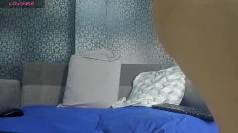 Zoe online show from December 1, 12:43 pm