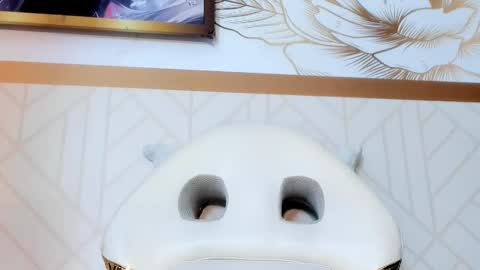 Zoe  online show from March 15, 3:40 pm