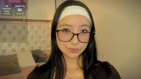 Zoe online show from May 22, 9:31 pm