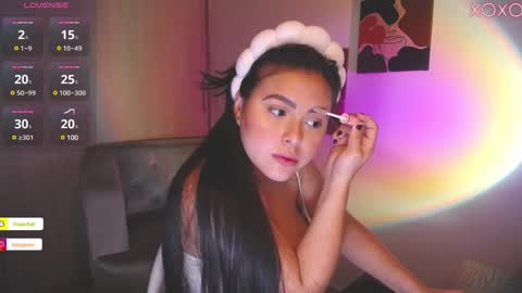 Zoe Bolton online show from December 2, 1:24 pm