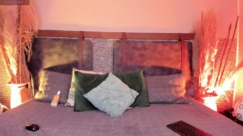 Zoe online show from December 27, 2:43 pm
