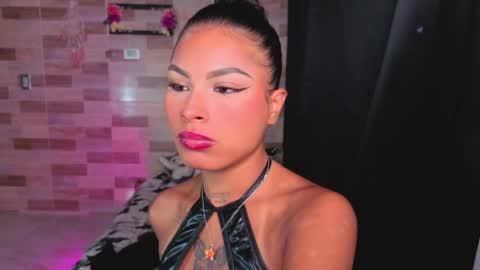 Catt online show from April 4, 9:01 pm