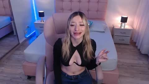 zoe online show from November 25, 2:55 am