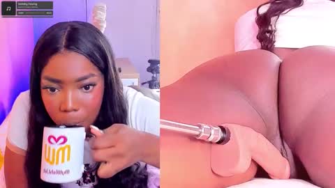 Snapshot of zoeethompson_cm chatting on February 5, 11:04 am online show from February 5, 11:04 am