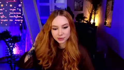 Snapshot of zoeford_ chatting on July 30, 9:41 am ZOE online show from July 30, 9:41 am