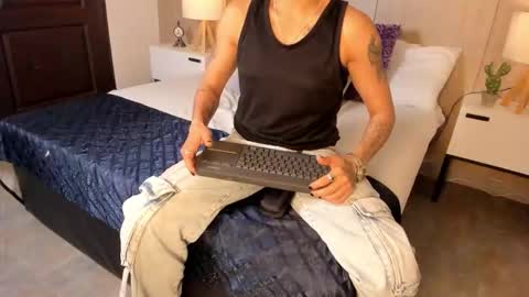 Zoe Krug online show from February 12, 1:06 pm